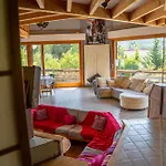 Le Grand Nid - La Maison Alveole Lägenhet Sciez