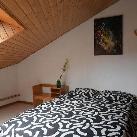 Le Grand Nid - Maison Alveole Bed And Books